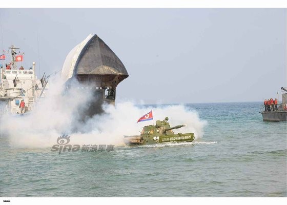 Cận cảnh uy lực pháo binh của Quân đội Nhân dân Triều Tiên trong diễn tập ảnh 19