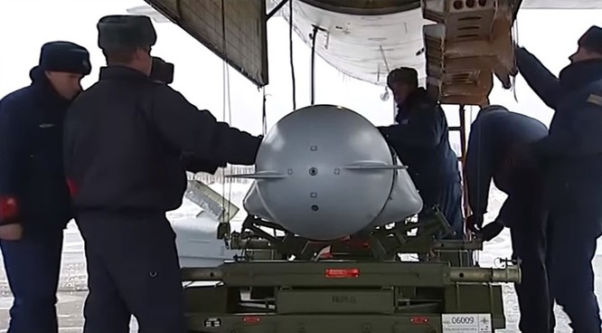 Chiến sự Syria: Nga phóng tên lửa chiến lược Kh-555 tấn công khủng bố ảnh 1