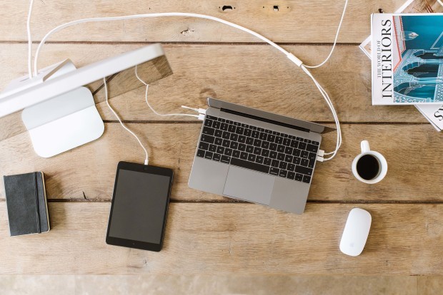 Line Dock: Thiết bị dự phòng đa dụng cho laptop (video) ảnh 6
