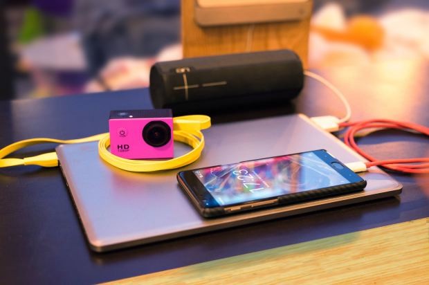 Line Dock: Thiết bị dự phòng đa dụng cho laptop (video) ảnh 10