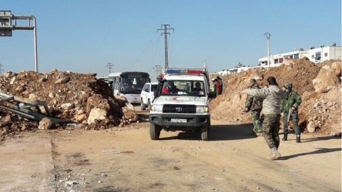 Chiến sự Syria: Tha mạng hàng ngàn phiến quân để đổi lấy thường dân ảnh 1