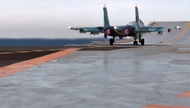 Chiến cuộc Syria: Nga tự tin rút tàu sân bay, bớt binh lực ảnh 6