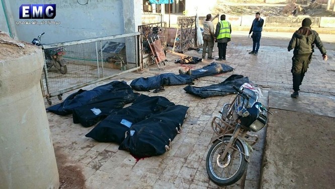 Mỹ tiêu diệt 2 thủ lĩnh, 10 tay súng thánh chiến ở Idlib ảnh 1