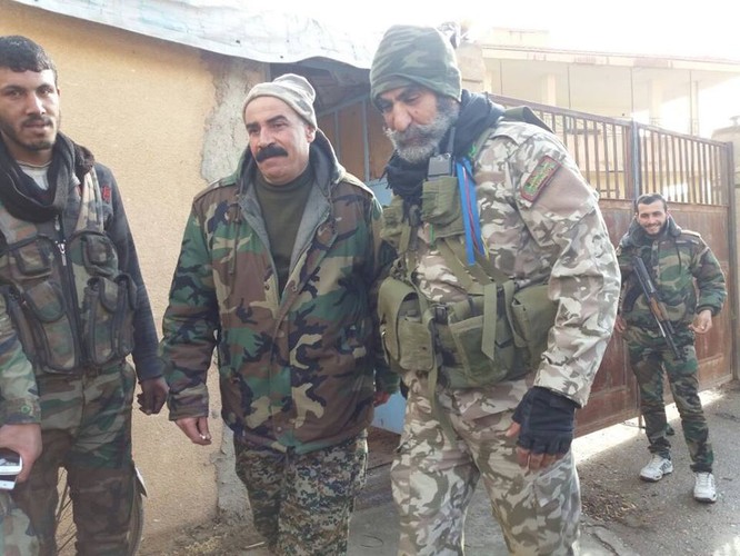 Chảo lửa Deir Ezzor: Quân đội Syria tiếp tục phản kích phá vây IS (video) ảnh 1