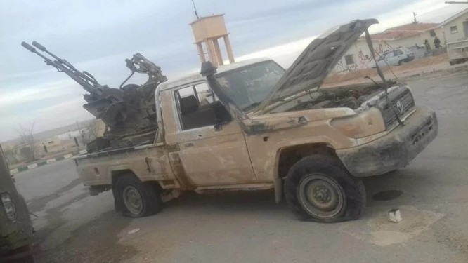 Chiến sự Syria: Phiến quân IS thảm bại tại ngoại ô Damascus (video) ảnh 8