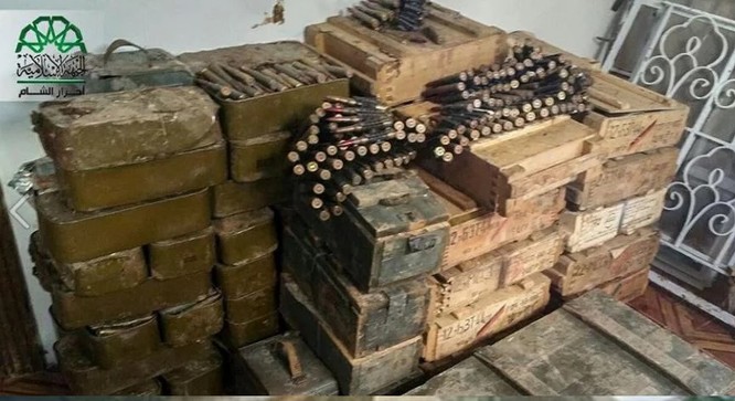 Quân đội Syria bất ngờ thất bại, mất chốt ở ngoại vi Damascus ảnh 1
