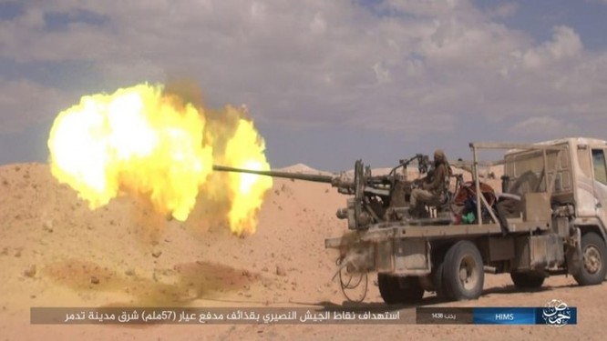 Trận chiến Palmyra: Quân đội Syria giao chiến ác liệt với IS ảnh 5
