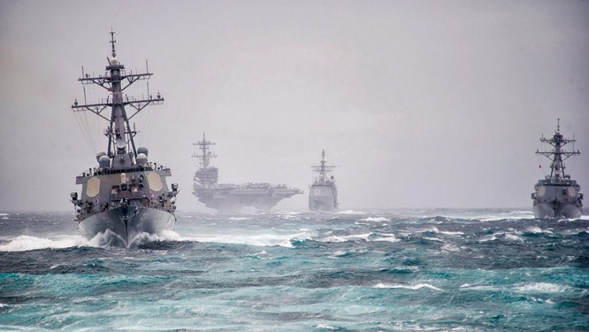 Cụm tác chiến tàu sân bay Carl Vinson của Mỹ đang lượn lờ gần bán đảo Triều Tiên