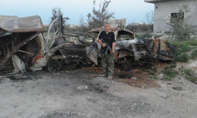 Quân đội Syria hủy diệt hàng chục xe phiến quân, hơn 50 tay súng thánh chiến chết trận (video) ảnh 2