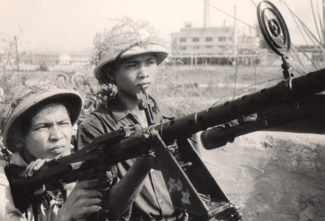 Phòng không Việt Nam “vít cổ” không lực siêu cường (chùm ảnh) ảnh 20