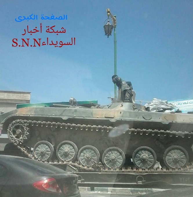 Quân đội Syria tấn công phiến quân ở biên giới Iraq (video) ảnh 2