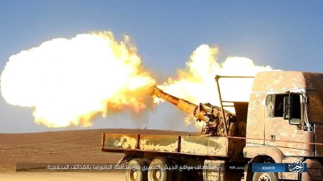 IS dốc toàn lực tấn chiếm Deir Ezzor, quân đội Syria "ngàn cân treo sợi tóc" ảnh 1