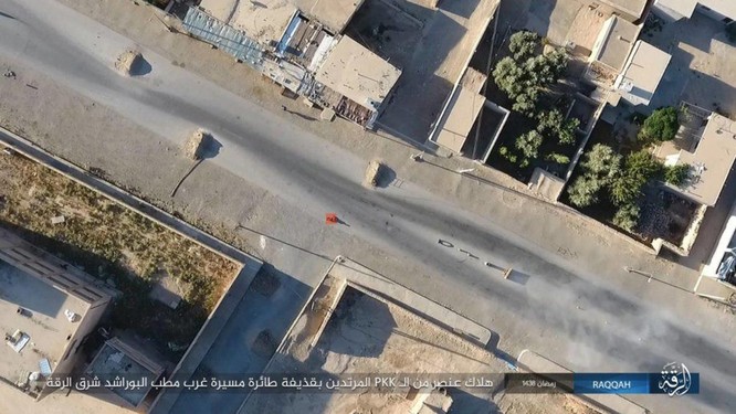 Chiến sự Syria: SDF tấn chiếm 4 quận ngoại ô “thủ đô” IS (video) ảnh 5