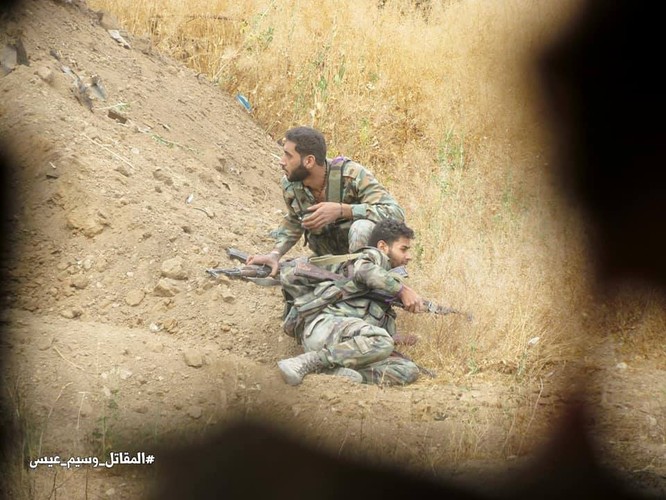 Vệ binh Syria giáng đòn vào chiến tuyến thánh chiến ngoại ô Damascus ảnh 8