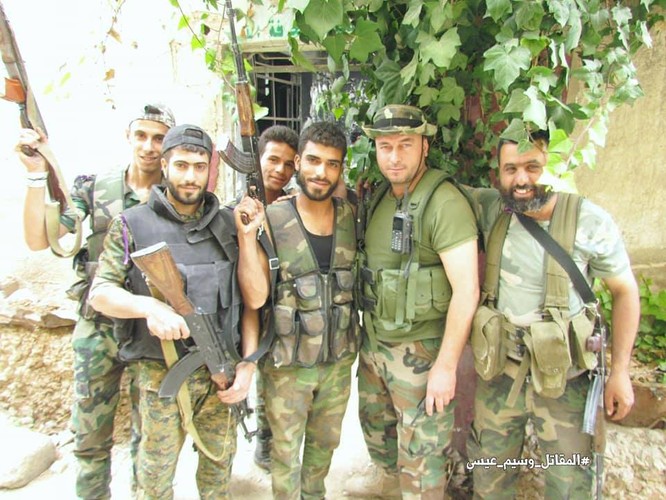 Vệ binh Syria giáng đòn vào chiến tuyến thánh chiến ngoại ô Damascus ảnh 9