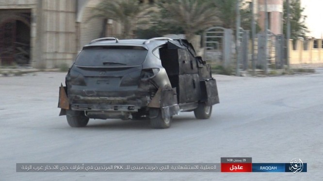 2.000 tay súng IS bị vây chặt, người Kurd Syria tuyên độc lập sau khi chiếm Raqqa ảnh 3