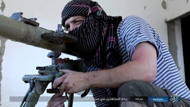 2.000 tay súng IS liều chết với người Kurd tại Raqqa ảnh 4