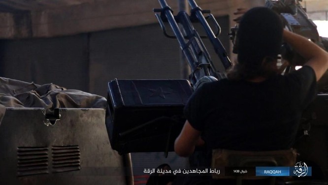2.000 tay súng IS liều chết với người Kurd tại Raqqa ảnh 6