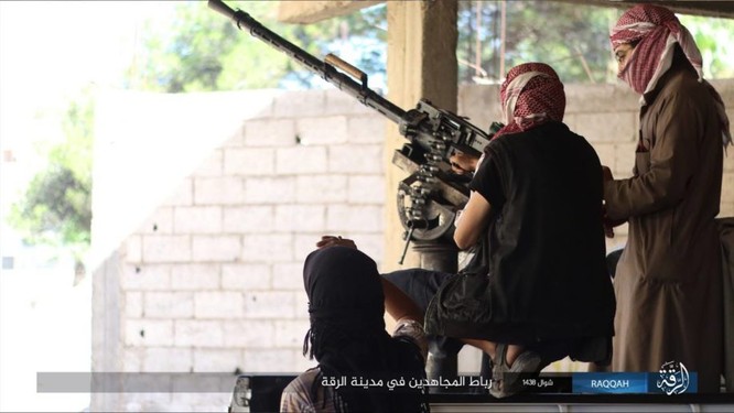 2.000 tay súng IS liều chết với người Kurd tại Raqqa ảnh 10