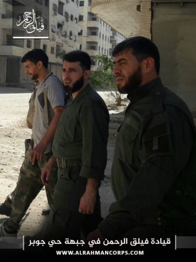 Phiến quân bắn cháy xe tăng Syria, tuyên bố tử thủ ở Damascus (video) ảnh 3