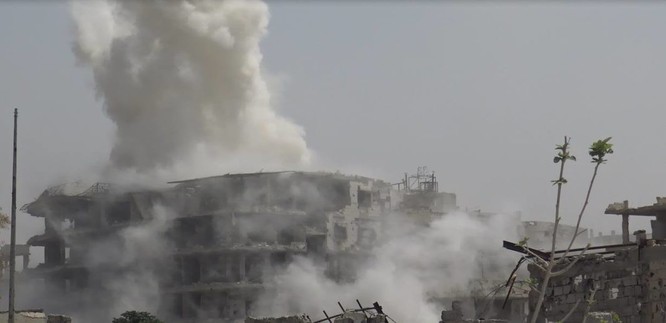 Quân đội Syria quyết thắng phe thánh chiến ngoại vi Damascus ảnh 16