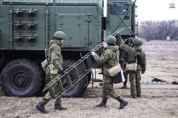 36 tên lửa Tomahawk Mỹ tấn công Syria bỗng nhiên “mất tích: Krasuha-4 Nga ra đòn? ảnh 3