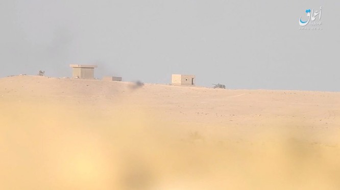 “Hổ Syria” áp sát Deir Ezzor 15 km, IS dàn trận phản công ảnh 6