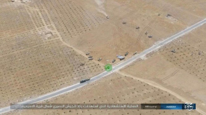 Xe tăng Syria “thổi bay” xe bom tự sát IS chỉ cách vài mét ảnh 1