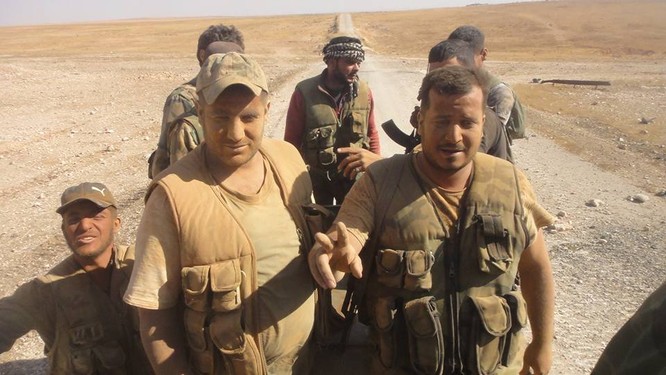 Quân đội Syria thừa thắng đánh diệt IS trong vòng vây Homs, Hama ảnh 3