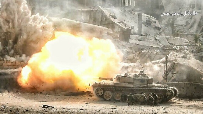 Hỏa lực Syria tấn công dữ dội phiến quân thánh chiến ven Damascus (video - ảnh) ảnh 1
