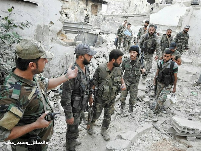 Hỏa lực Syria tấn công dữ dội phiến quân thánh chiến ven Damascus (video - ảnh) ảnh 5