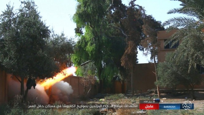 IS nã pháo phản lực giáng trả người Kurd càn quét Euphrates ảnh 9