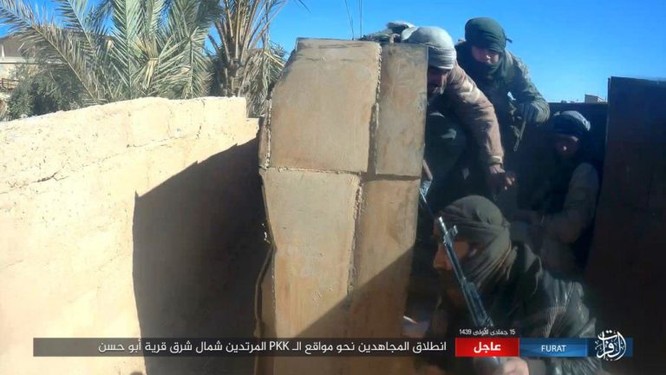 IS quần người Kurd tơi bời tại Deir Ezzor, hàng loạt chiến binh Kurd thiệt mạng ảnh 14