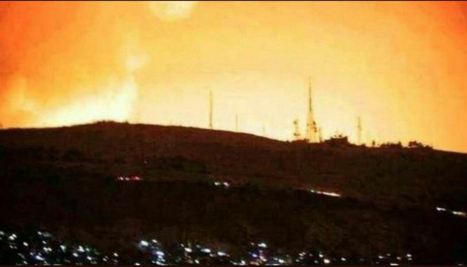 Hơn 100 tên lửa Mỹ, Anh, Pháp ồ ạt tấn công những mục tiêu nào ở Syria ảnh 2