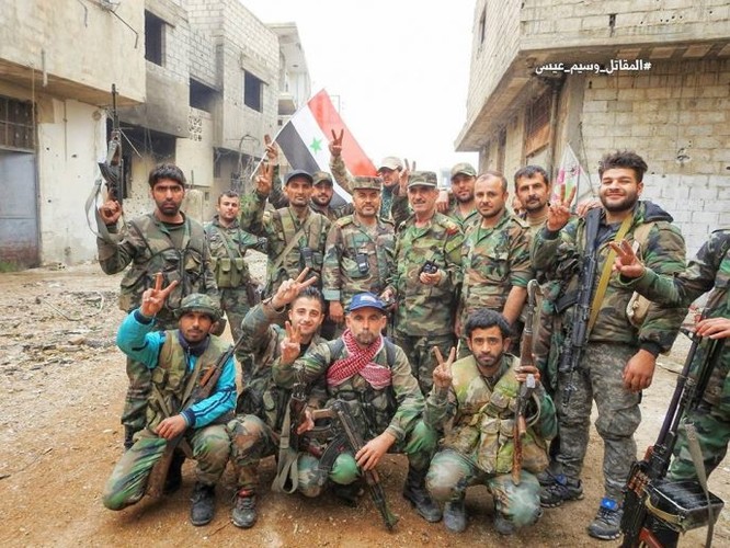 Quân đội đánh bật IS, chiếm 3 khu phố lớn ở nam Damascus ảnh 12