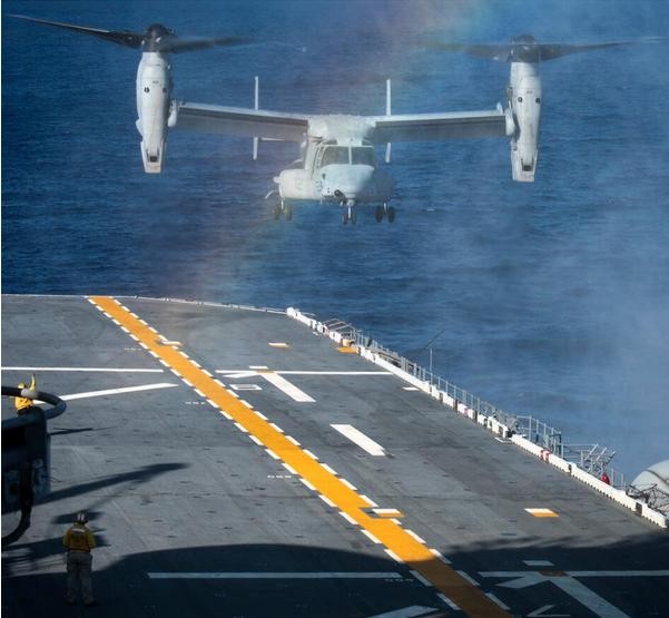 Tàu tấn công đổ bộ USS Bonhomme Richard LHD-6 Hải quân Mỹ. Ảnh: báo Nhân Dân, Trung Quốc.