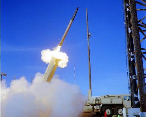 Hệ thống phòng thủ khu vực tầm cao đoạn cuối (THAAD) Mỹ (ảnh tư liệu)