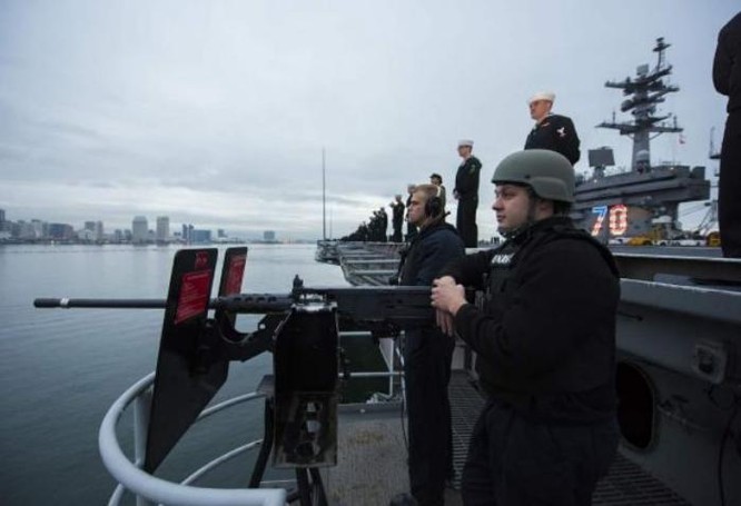 Tháng 1 năm 2017, tàu sân bay USS Carl Vinson rời cảng San Diego để đến Tây Thái Binh Dương. Ảnh: Cankao