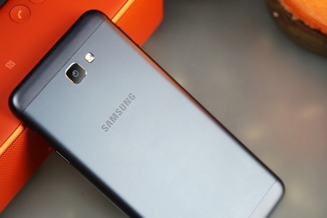 Cùng giá nên mua Nokia 6 2017 hay Samsung Galaxy J7 Prime? ảnh 13