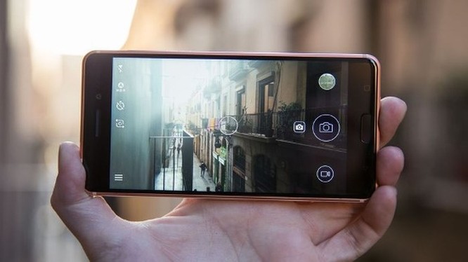 Cùng giá nên mua Nokia 6 2017 hay Samsung Galaxy J7 Prime? ảnh 15