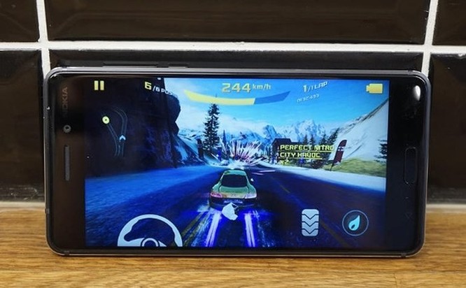 Cùng giá nên mua Nokia 6 2017 hay Samsung Galaxy J7 Prime? ảnh 22