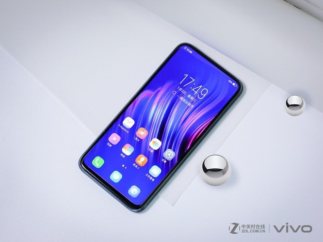 Smartphone không cổng kết nối, không phím cứng từ Vivo ảnh 2