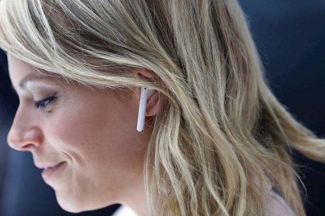 AirPods sẽ thay thế iPhone trở thành biểu tượng mới của Apple ảnh 1