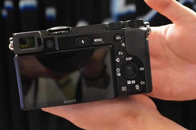 Mirrorless 'quốc dân' A6600, A6100 ra mắt, quay video tốt hơn ảnh 6