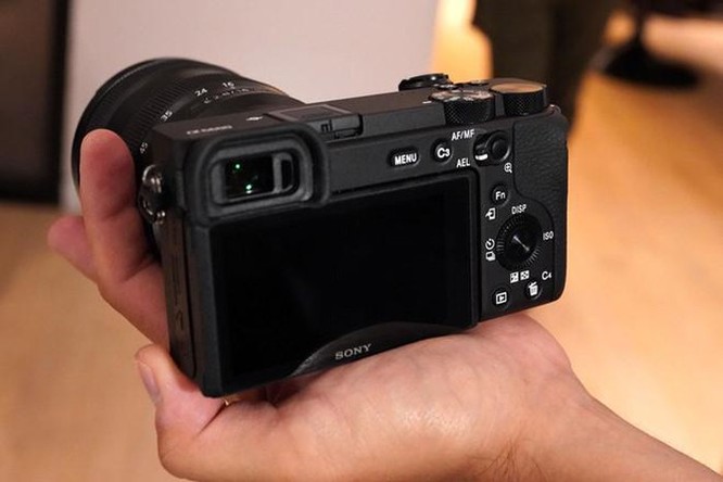 Mirrorless 'quốc dân' A6600, A6100 ra mắt, quay video tốt hơn ảnh 2