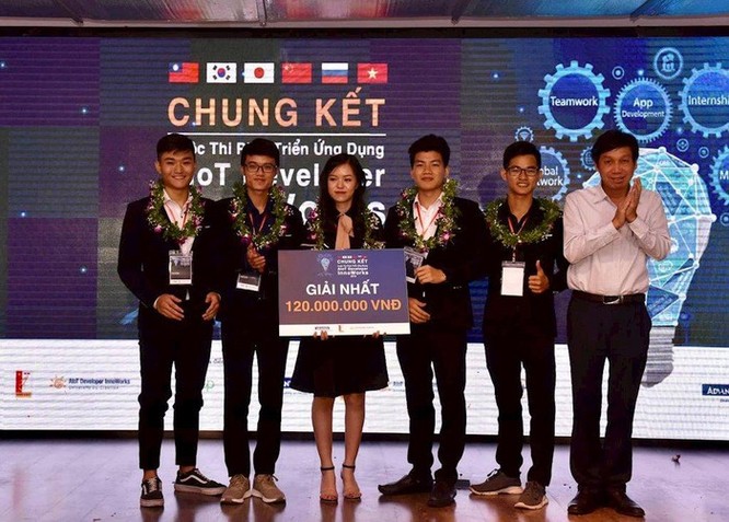 Sinh viên Bách khoa Hà Nội giành giải Nhất cuộc thi phát triển ứng dụng InnoWorks 2019 ảnh 2