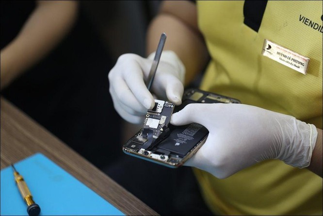 Tháo tung iPhone 11 Pro Max tại Việt Nam dù chưa mở bán ảnh 7