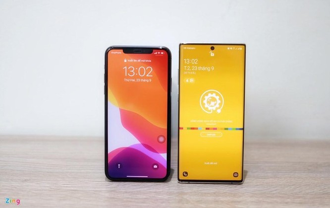 iPhone 11 Pro Max đọ dáng với Galaxy Note10+ ảnh 5