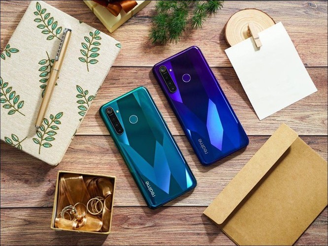 Realme giới thiệu bộ đôi smartphone Realme 5, cụm 4 camera, giá từ 3,99 triệu đồng ảnh 2