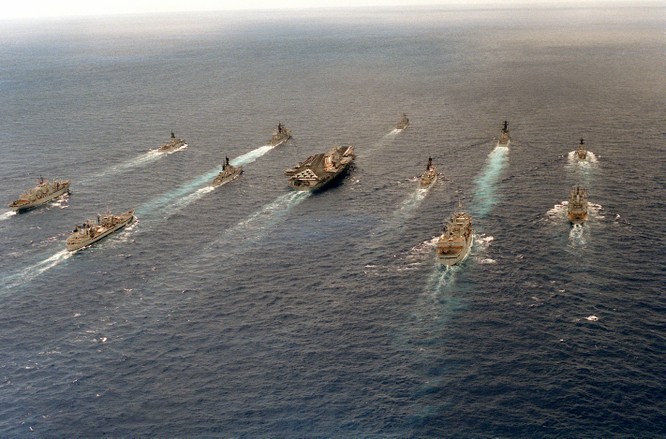 Cụm tác chiến tàu sân bay Carl Vinson của Mỹ đang tuần tra thực thi tự do hàng hải ở Biển Đông từ ngày 18/2/2017